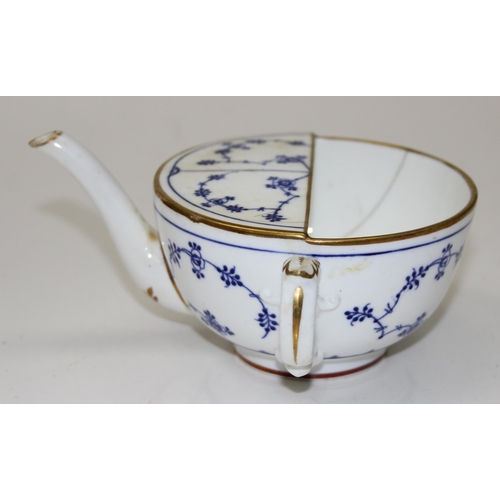 1649C - Qty of antique and later ceramics to inc an early 19th century porcelain teapot, a Minton cup, sauce... 