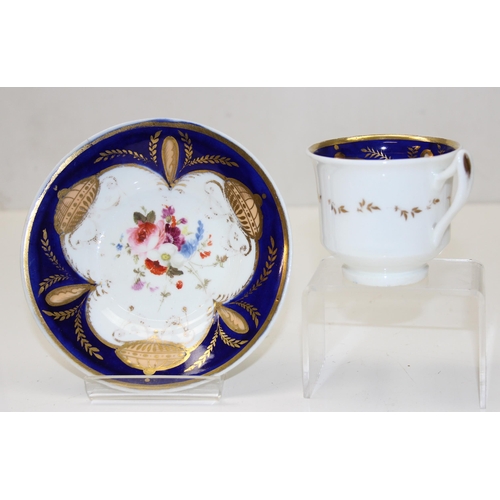 1649C - Qty of antique and later ceramics to inc an early 19th century porcelain teapot, a Minton cup, sauce... 