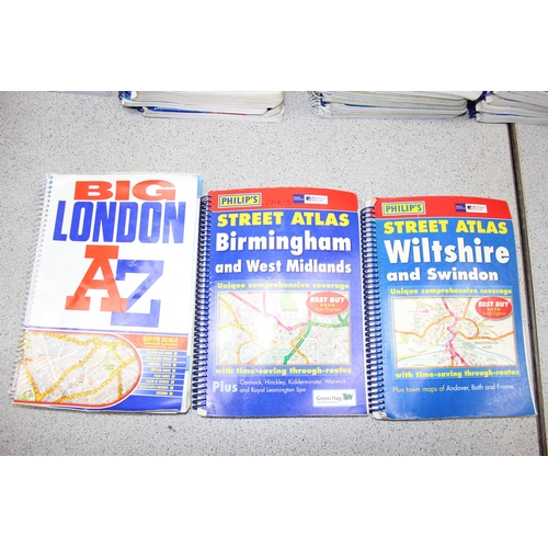 511 - Large qty of assorted road maps