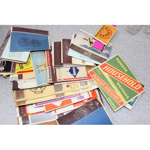 516 - Qty of assorted vintage advertising match boxes, all unused