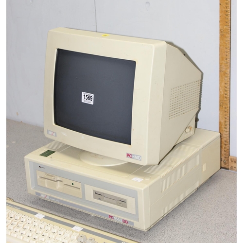 1569 - A vintage Amstrad PC1640DD personal computer, with a PC-MD monitor & PC1640 keyboard