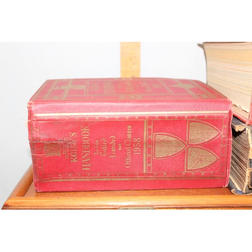 1845 - 2 wooden boxes and 3 vintage books to the history of Shiplake