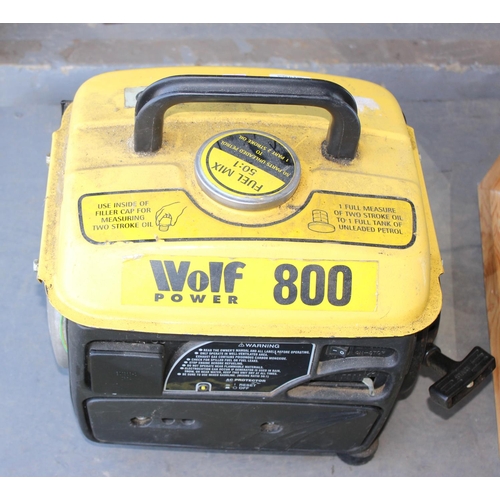 825 - Wolf Generator model Wolf power 800 manufacture 2003 in yellow