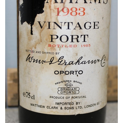 1690 - A bottle of 1983 Graham's vintage port, 75cl