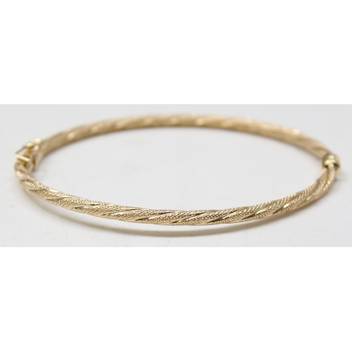 1158 - Italian 9ct gold bangle rope twist effect bangle, approx 2.78g gross, boxed