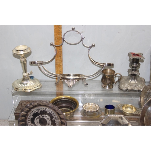 1075 - Large qty of assorted antique and later silver plated items, approx 8.5kg gross