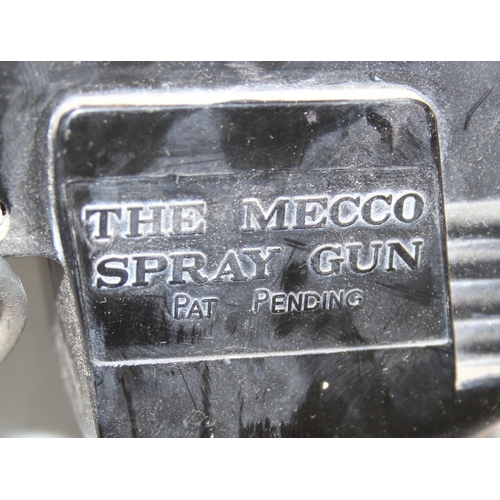 830 - Qty of assorted vintage tools to inc Mecco spray gun