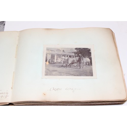 1426 - A WW1 period photograph album containing a large qty of interesting pictures of India with annotatio... 