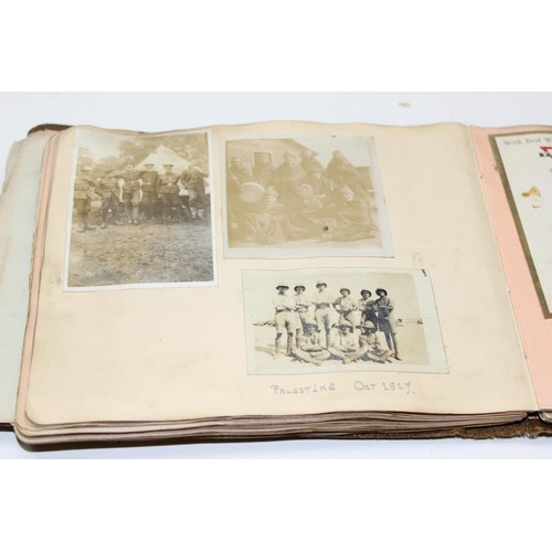 1426 - A WW1 period photograph album containing a large qty of interesting pictures of India with annotatio... 