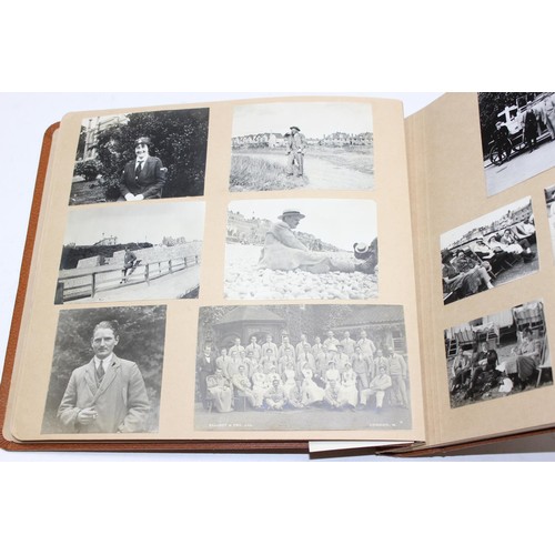 1431 - An early 20th century photograph album containing a number of WW1 period military photographs