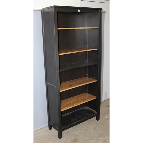 70 - A large modern bookshelf, approx 90cm wide