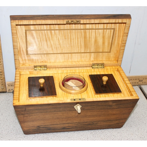 273 - 19th century rosewood tea caddy with satinwood lined interior