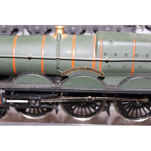 1505 - 5 OO gauge locomotives, 2 with tenders, Hornby & Airfix etc