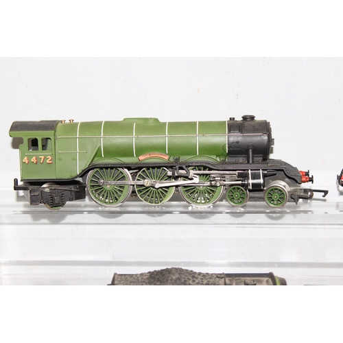 1505 - 5 OO gauge locomotives, 2 with tenders, Hornby & Airfix etc