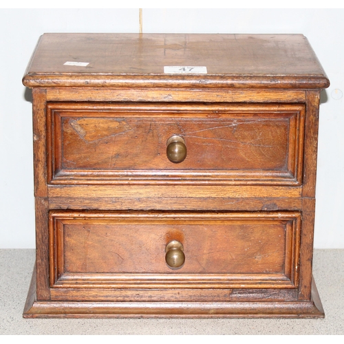 47 - A small vintage 2 drawer wooden collectors cabinet, approx 27cm wide