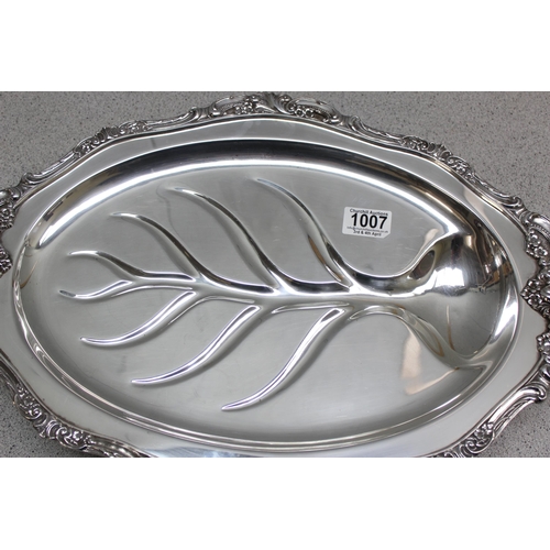 1007 - A large vintage silver plated meat serving dish, Baroque by Wallace, approx 51cm wide