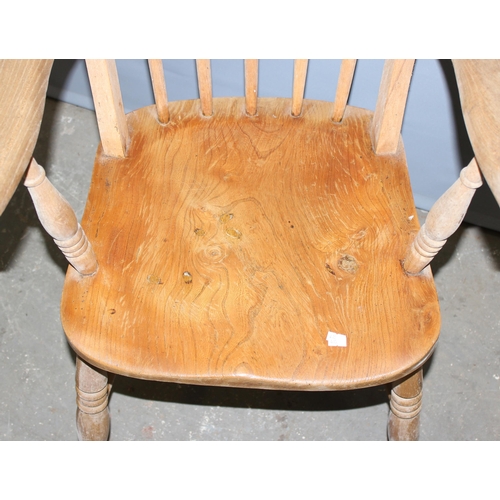 105 - Antique elm seated farmhouse Windsor chair