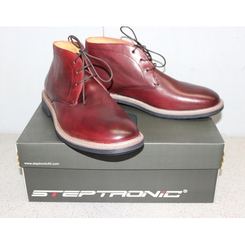 213 - 2 x pairs of men's shoes to include Steptronic and Rockport, both size UK 8, seemingly unworn with b... 