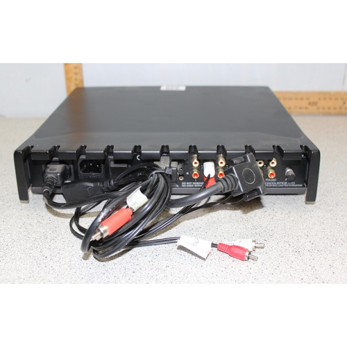 826 - Quad Elite Pre Amplifier with various cables