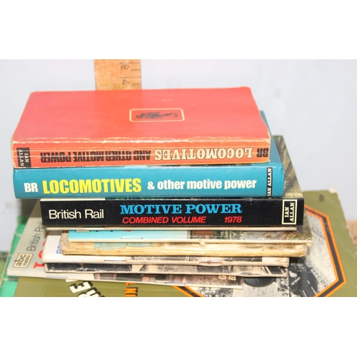 554 - Qty of train & locomotive related books