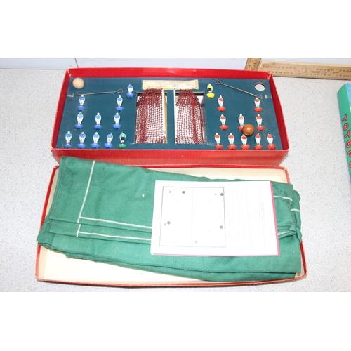 1515 - Qty of assorted vintage games to inc a 1955 Subbuteo set