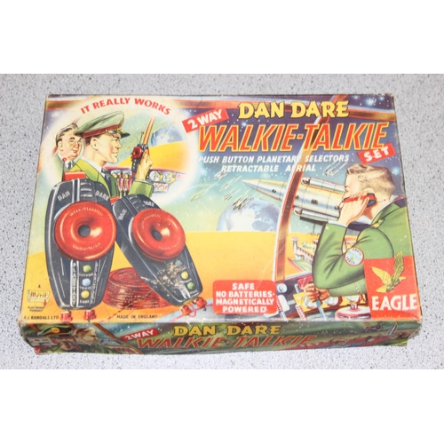 1516 - Vintage Merit Dan Dare 2 way walkie Talkie set in box