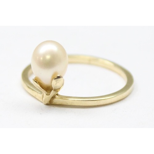 1122 - A retro 14ct gold and pearl set ring, marked 14k and XRF confirmed, approx size O, approx 1.85g gros... 