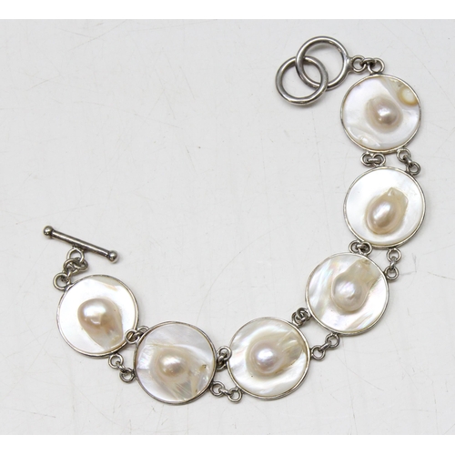 1146 - Small qty silver jewellery to incl 3 necklaces and a bracelet, gross weight approx 71.65g