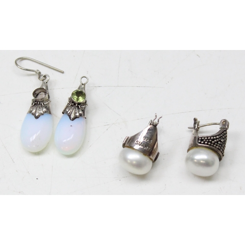 1156 - Qty of silver drop and hoop pairs of earrings, gross weight approx. 45g