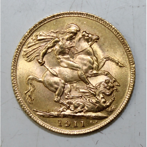 1206 - George V 1911 22ct gold full sovereign coin, London mint, high grade