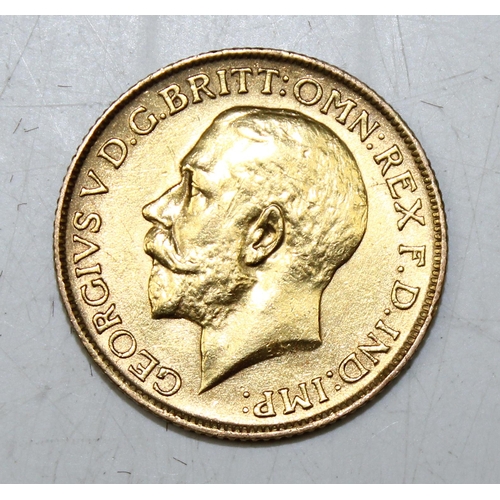 1208 - George V 1913 22ct gold full sovereign coin, London mint, high grade