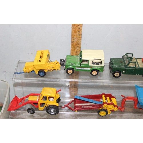 1527 - Qty of farmyard related model toys to include vehicles by Britains and Corgi