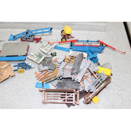 1527 - Qty of farmyard related model toys to include vehicles by Britains and Corgi