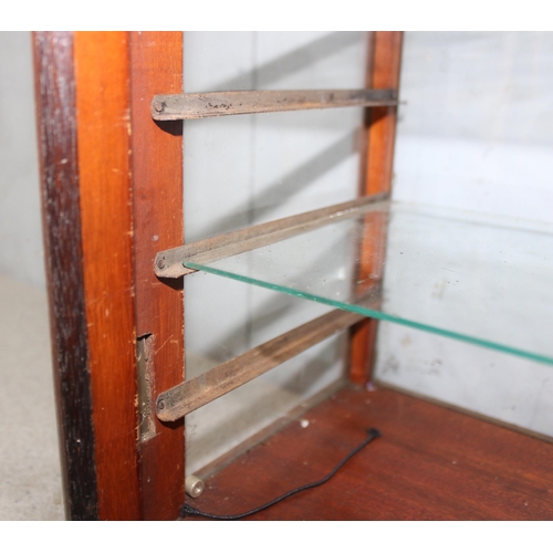 158 - An early 20th century mahogany table top display case with 4 glass shelves, approx 58cm tall x 30cm ... 