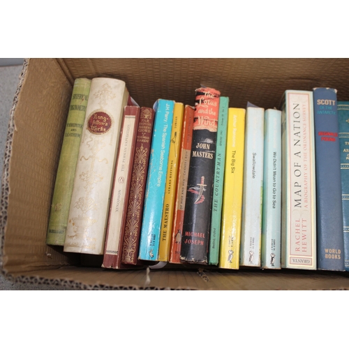 571 - Mixed box of books