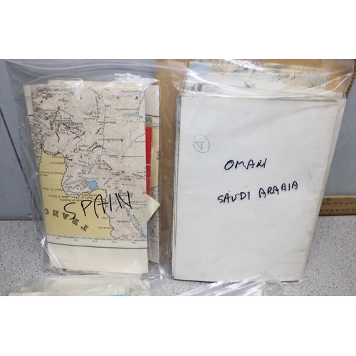 577 - Qty. of vintage maps to include examples of Cyprus, Oman, Saudi Arabia & Spain