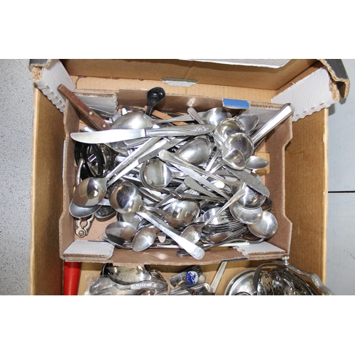 1056 - Box of silver plate and other mixed metalware to include cutlery