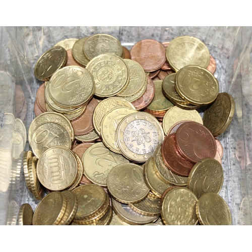 1218 - Qty of assorted coins, mainly Euros, approx 850g gross