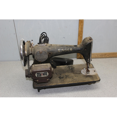 916 - Vintage Singer sewing machine without box serial number K8244966