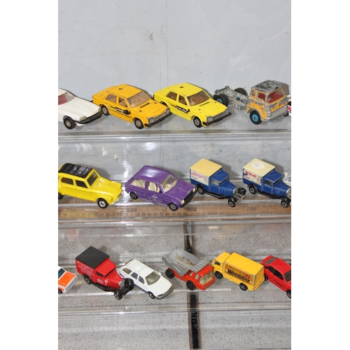 1546 - Qty of assorted vintage diecast toy vehicles, mainly Corgi