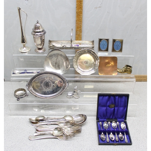 1049 - Qty of assorted small silver plated items and other antique and later metalware