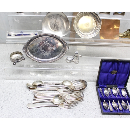 1049 - Qty of assorted small silver plated items and other antique and later metalware