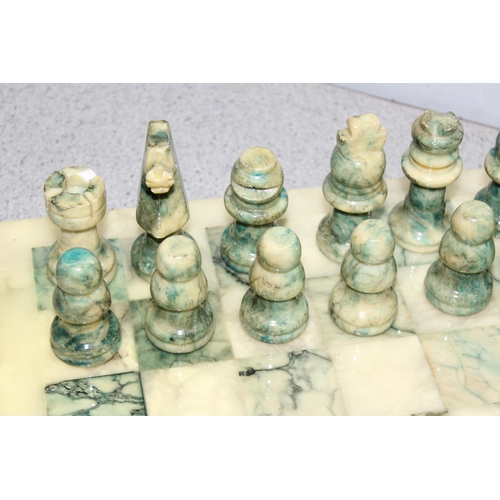 1536 - Vintage marble chess set and board