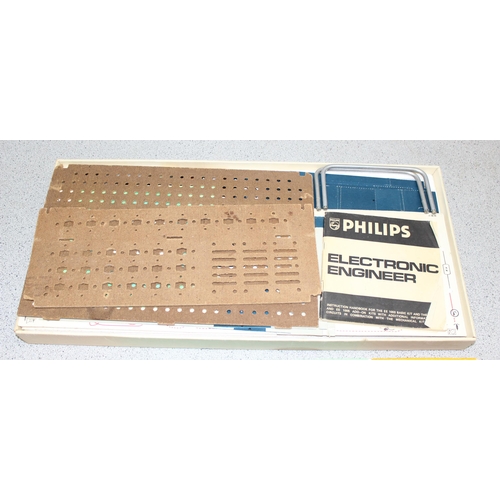 1538 - Vintage Philips EE1003 Electronic Engineer Set Educational Kit