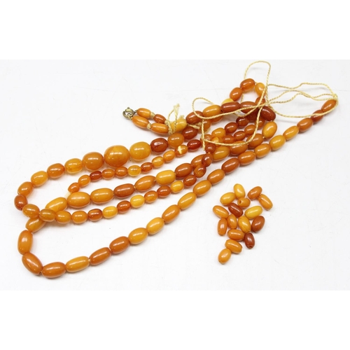 1178 - Qty of assorted loose amber coloured beads, various colours and sizes, the largest bead approx 31mm ... 