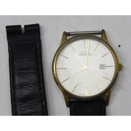 1328 - 3 vintage watches to inc Pinnacle in gold plated case