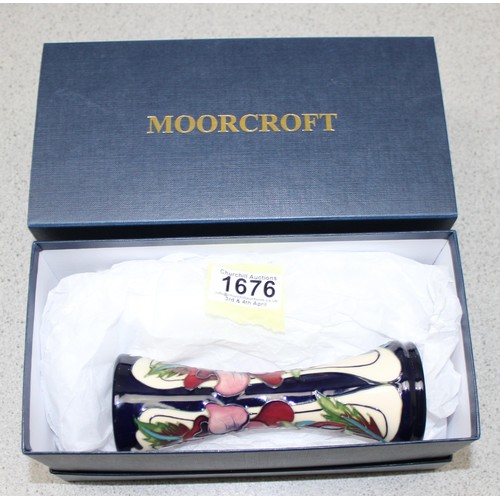 1676 - Moorcroft 