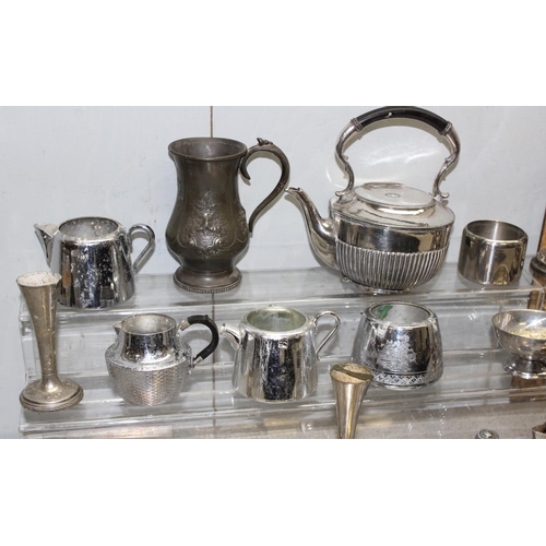 1072 - Qty of silver plated items