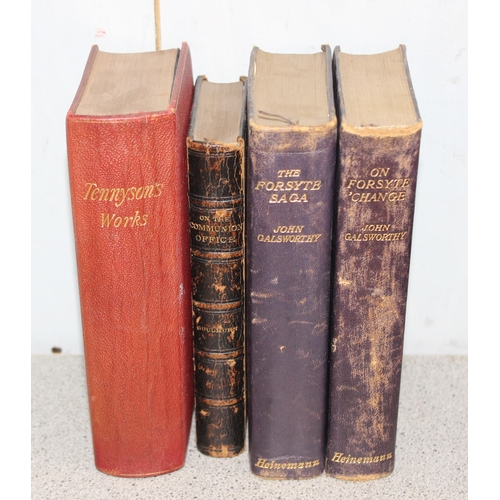 580D - Collection of antique and later books some leather bound to include a 19th century edition of' Louis... 