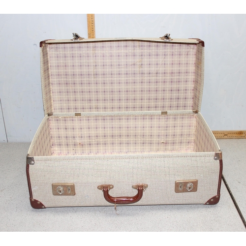 204 - 2 Vintage suitcases models by Fleetline and Revelation